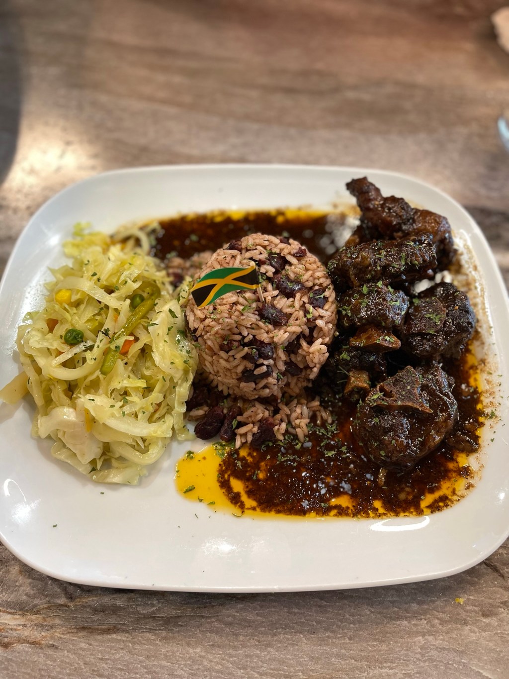 Mobay Spice Brings a Taste of the Caribbean to Toco&nbsp;Hills—Review